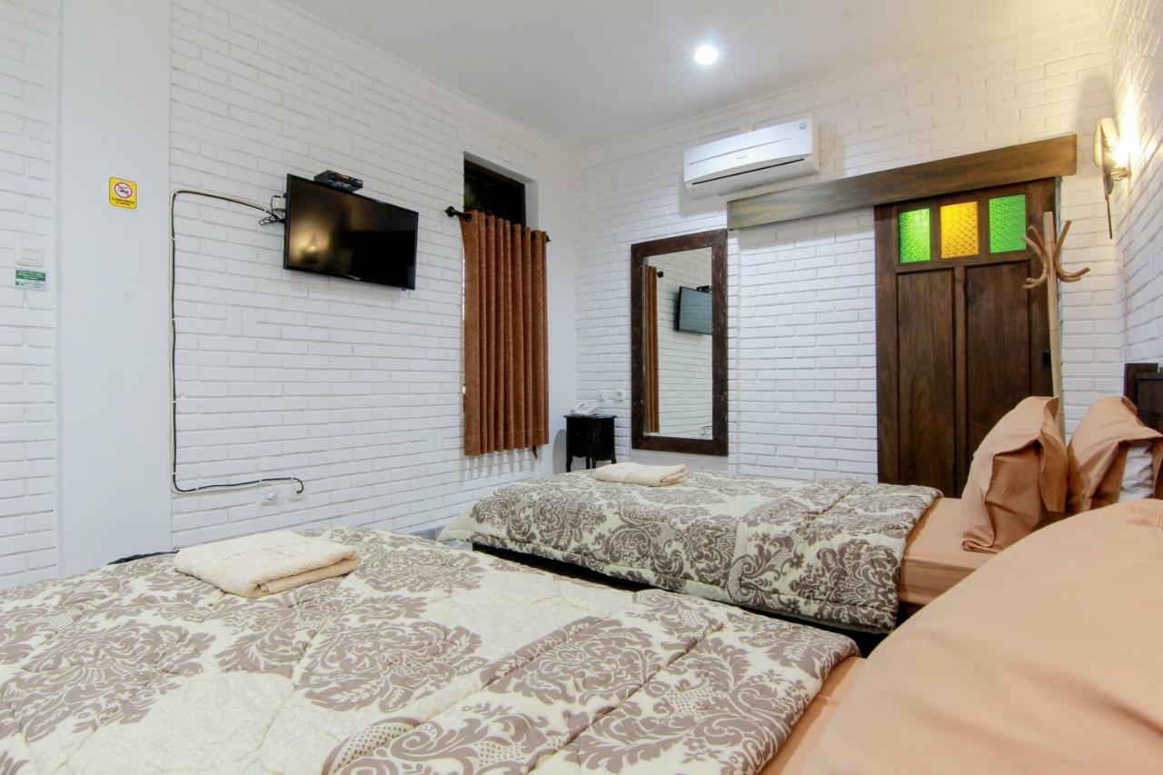Satu Kayen Guest House Sleman  Eksteriør bilde